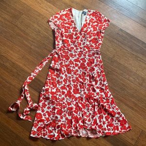 Gorgeous poppy print, size 10 dress